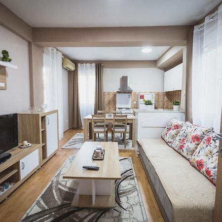 Axios Apartment Gevgelija Esterno foto