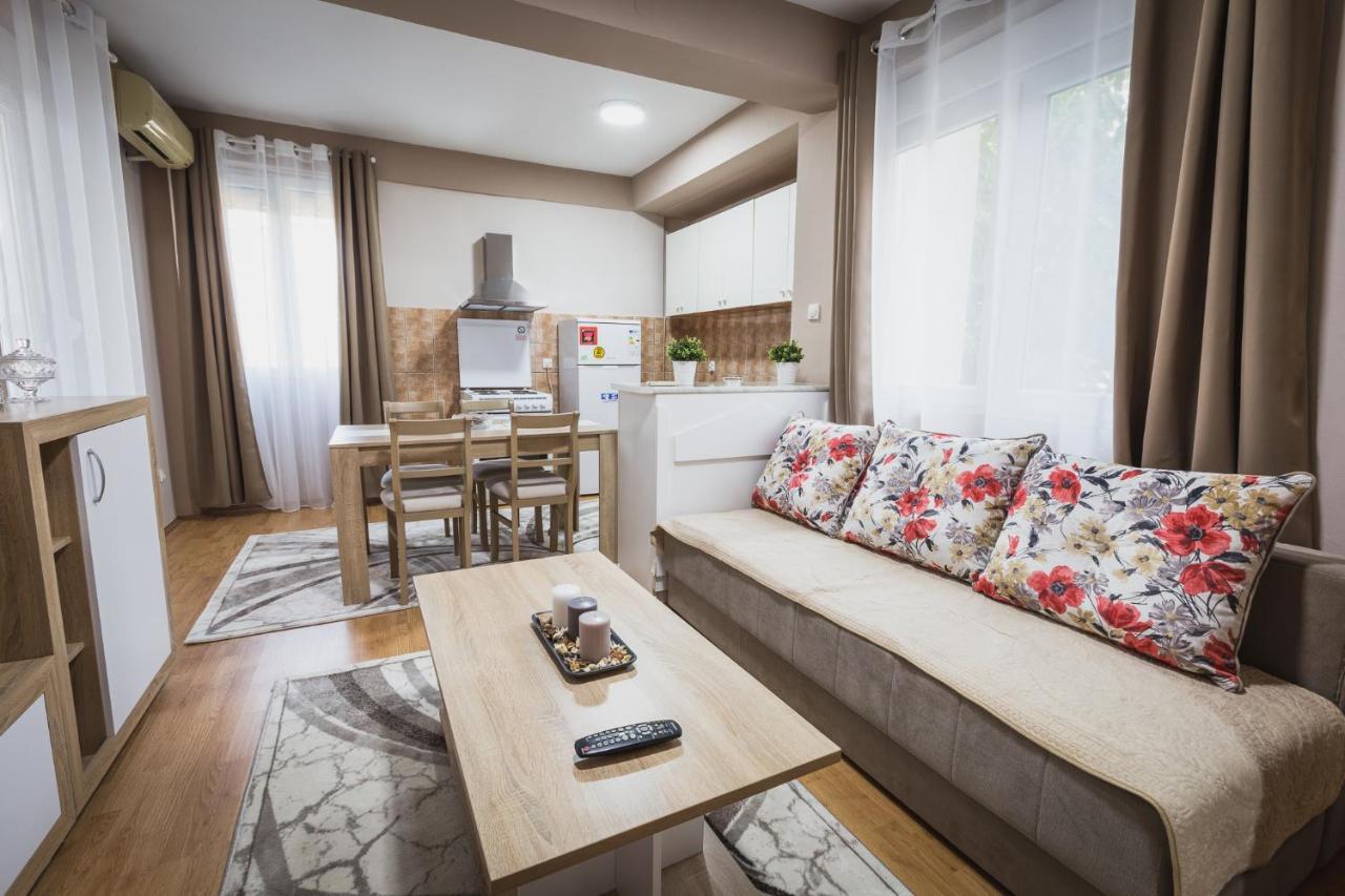Axios Apartment Gevgelija Esterno foto