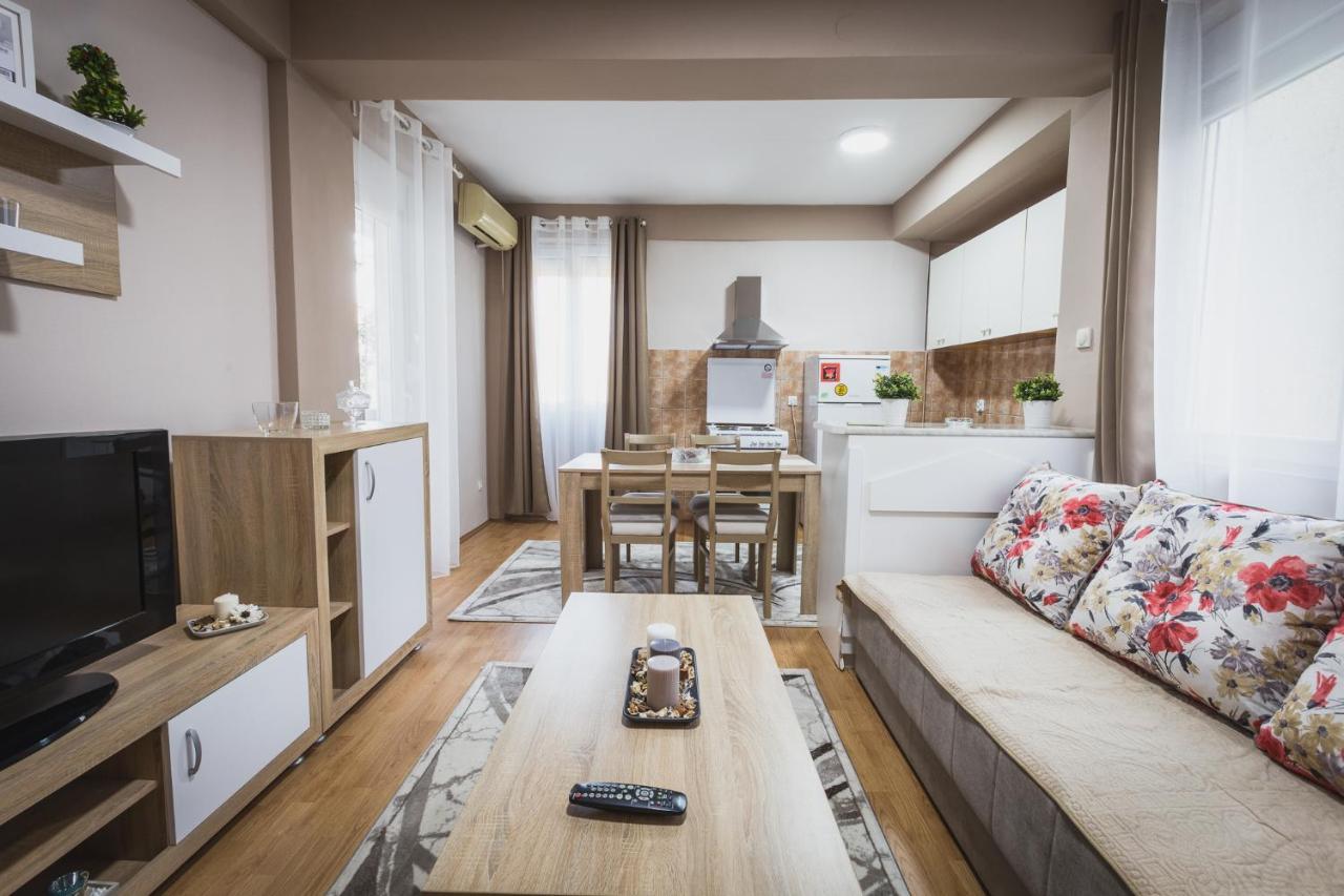 Axios Apartment Gevgelija Esterno foto
