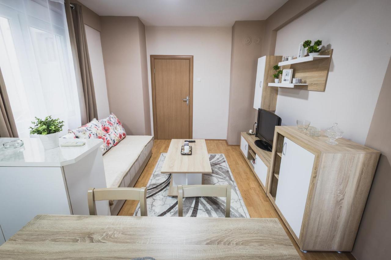 Axios Apartment Gevgelija Esterno foto